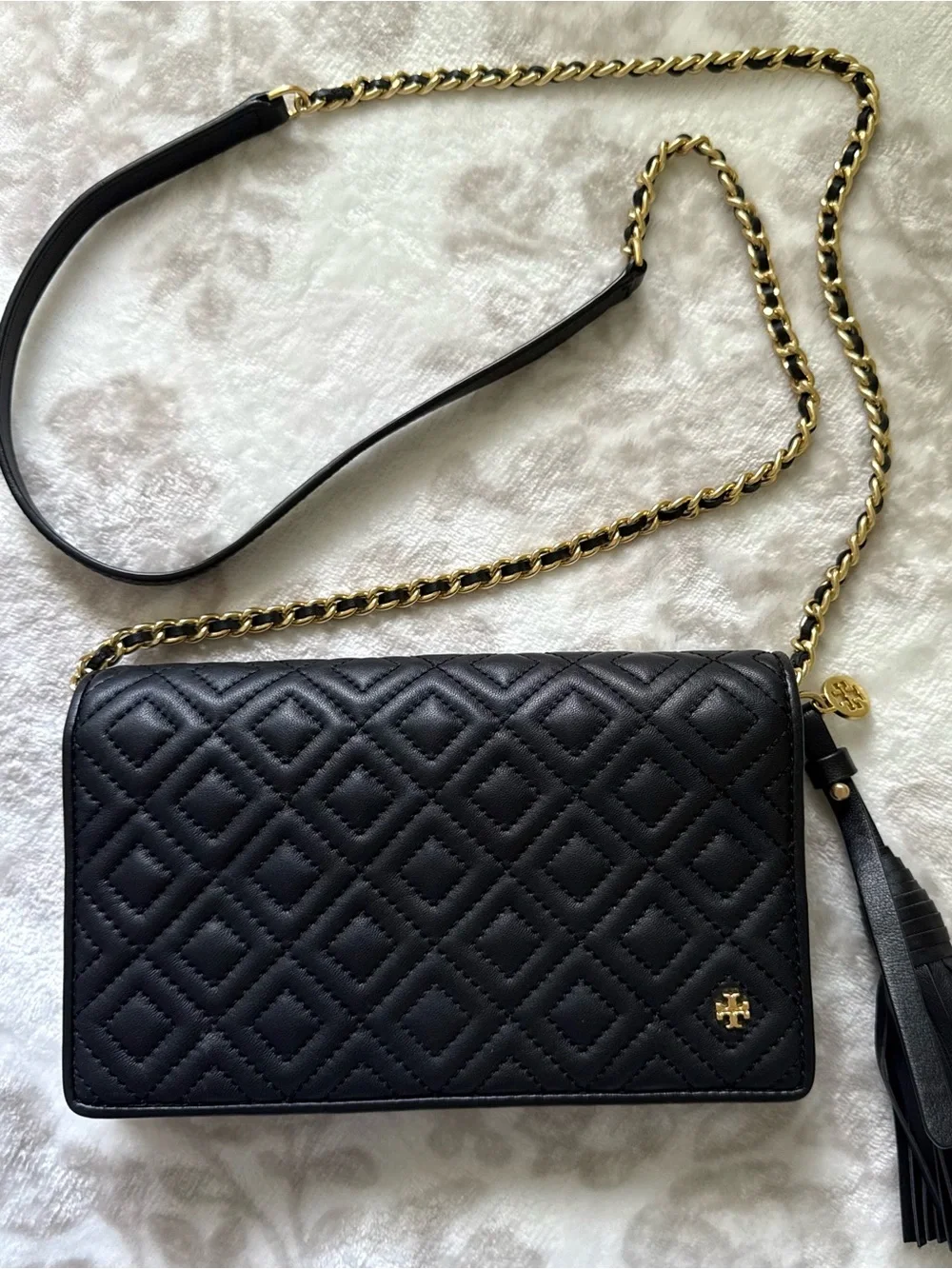 Tory Burch Fleming Quilted Leather Chain Crossbody Bag Wallet with Tassel Logo